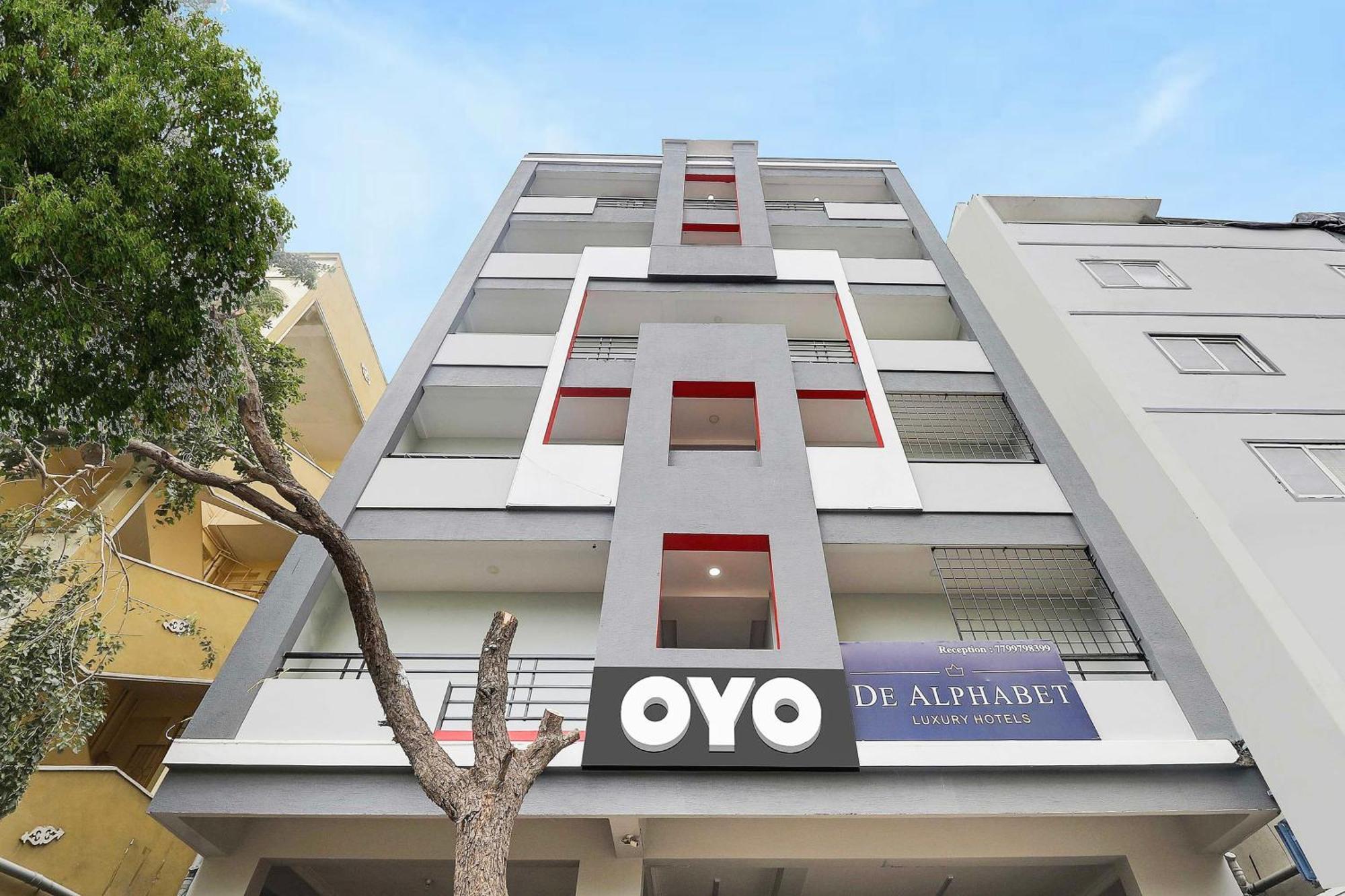 Super Townhouse De Alphabet Hotel Kukatpally Nexus Mall حيدر أباد المظهر الخارجي الصورة